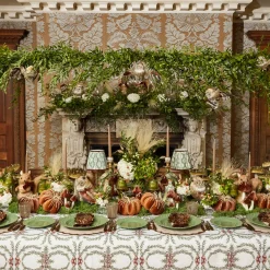 Tablecloths<Mrs. Alice Acorn Garland Tablecloth
