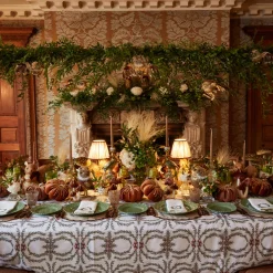 Napkins | Mrs. Alice Monogram<Mrs. Alice Chocolate Bow Garland White Linen Napkins (Set of 4)
