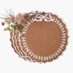 Placemats<Mrs. Alice Chocolate Bow Laurel Placemats (Set of 4)