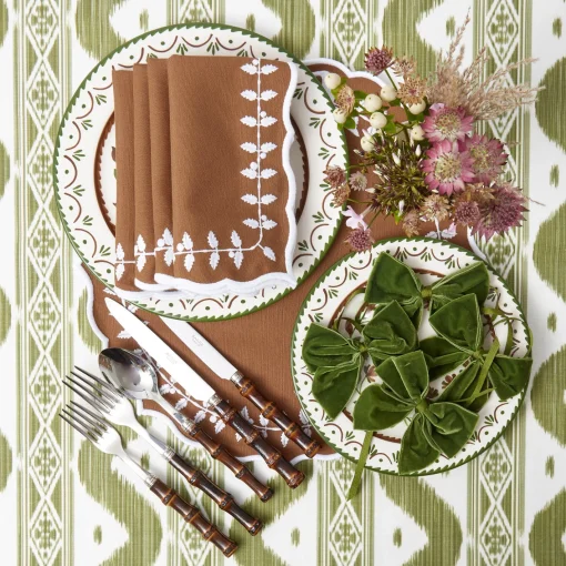 Placemats<Mrs. Alice Chocolate Bow Laurel Placemats (Set of 4)