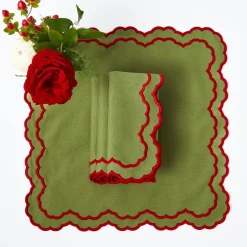 Napkins | Mrs. Alice Monogram<Mrs. Alice Lily Green & Red Napkins (Set of 4)
