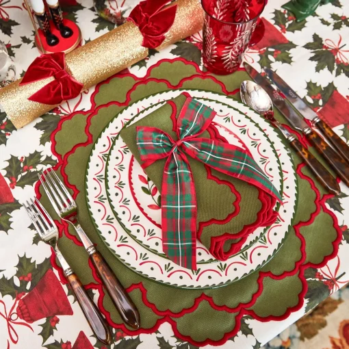 Placemats<Mrs. Alice Lily Green & Red Placemats (Set of 4)