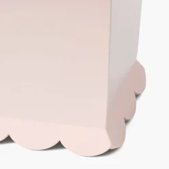 For Her | Pretty In Pink<Mrs. Alice Soft Pink Scalloped Lacquer Waste Paper Bin