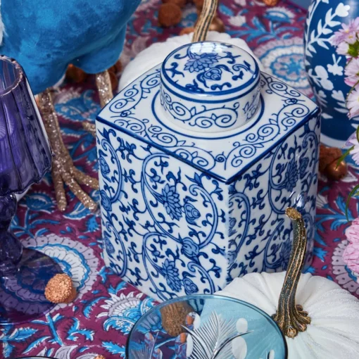 Spring Decorations | For The Homemaker<Mrs. Alice Square Traditional Ginger Jar